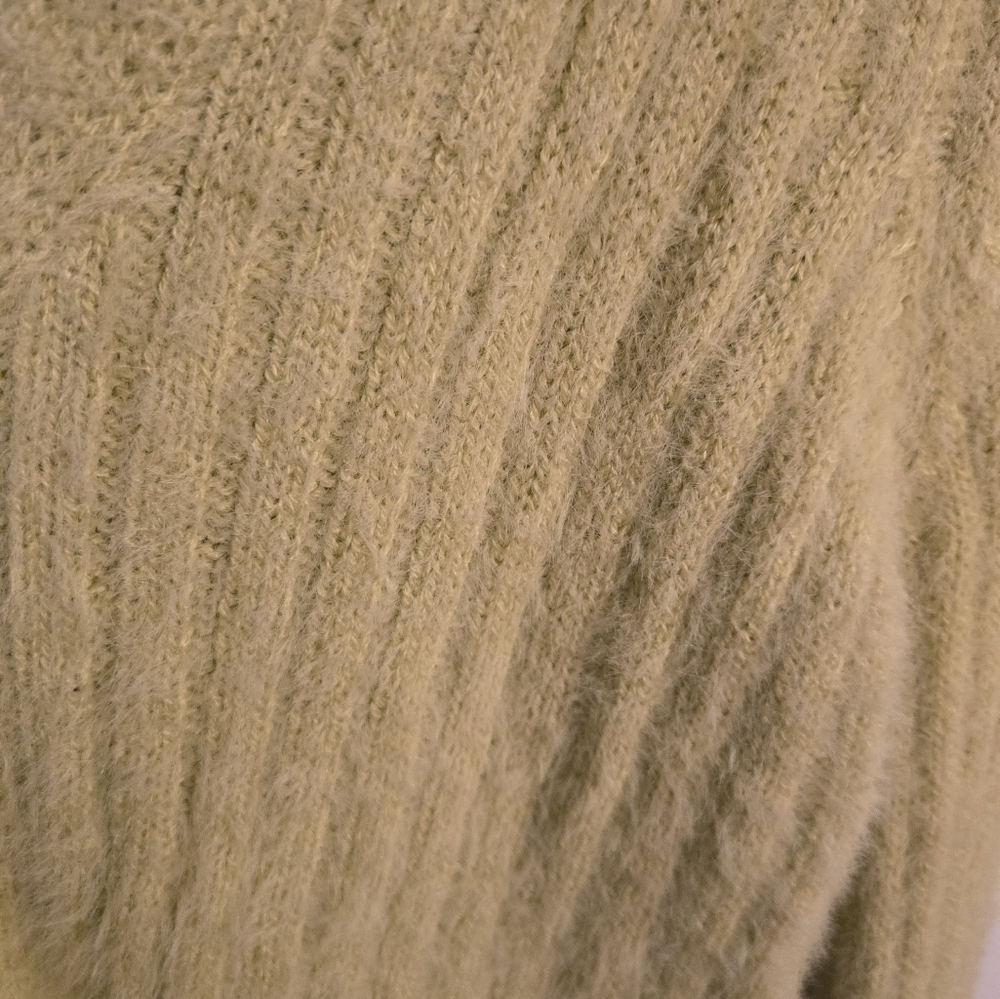 Cardigan - Picture 4 of 9